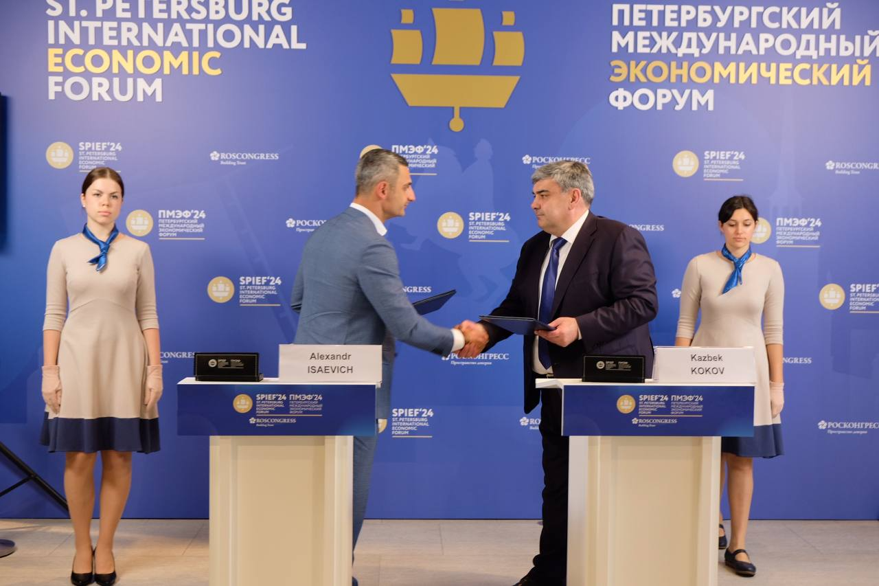 Казбек Коков подписал соглашение о развитии сотрудничества с Корпорацией МСП  