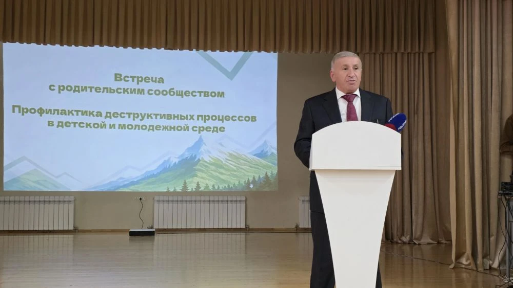 В Баксанском районе прошло масштабное родительское собрание по вопросам кибербезопасности и защиты молодежи