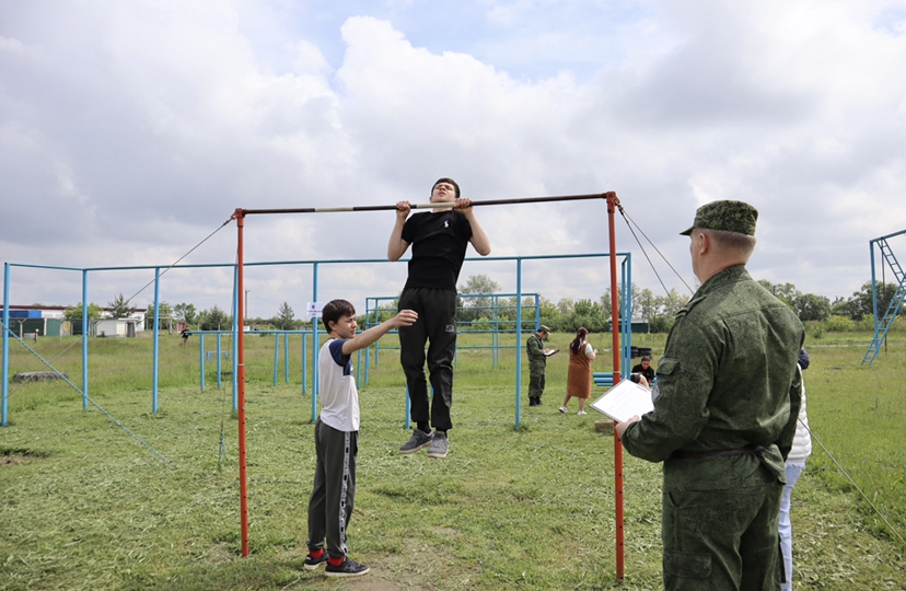 В Кабардино-Балкарии прошел конкурс отрядов «Юных друзей пограничников»