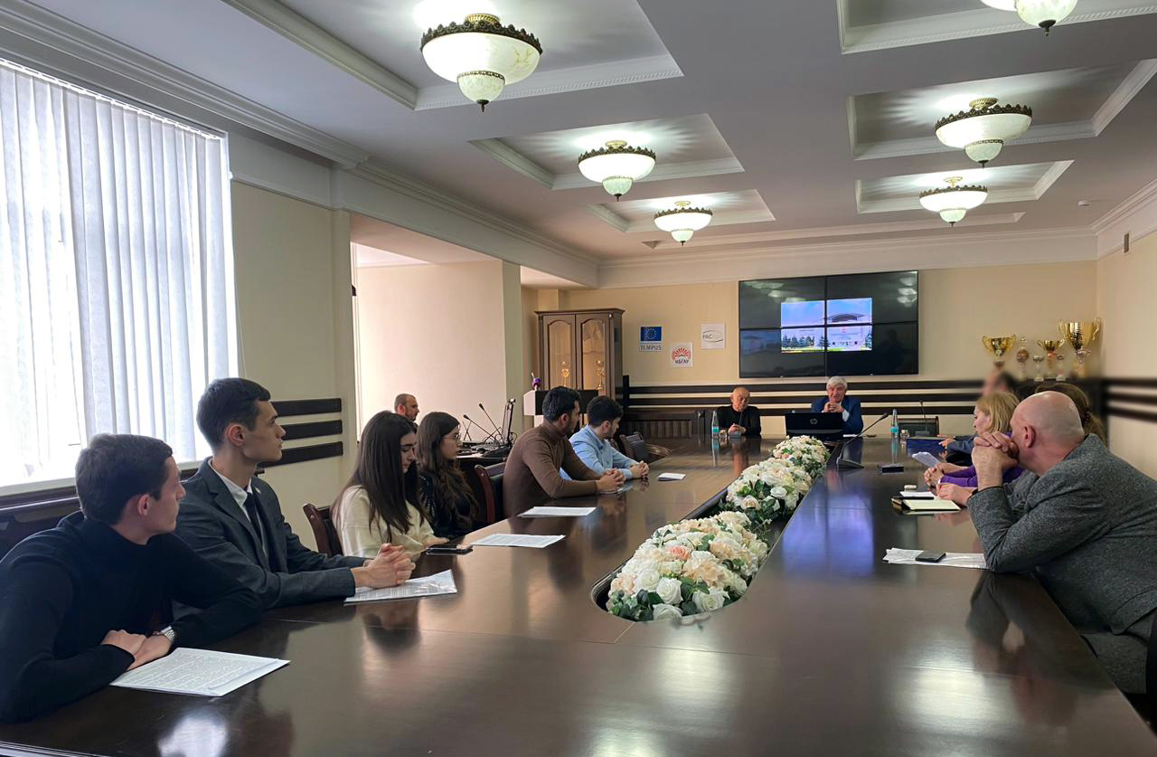 В Нальчике студенты аграрного университета выступили на исторической конференции