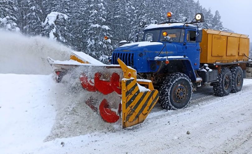 На федеральных дорогах Кабардино-Балкарии работают 60 единиц спецтехники