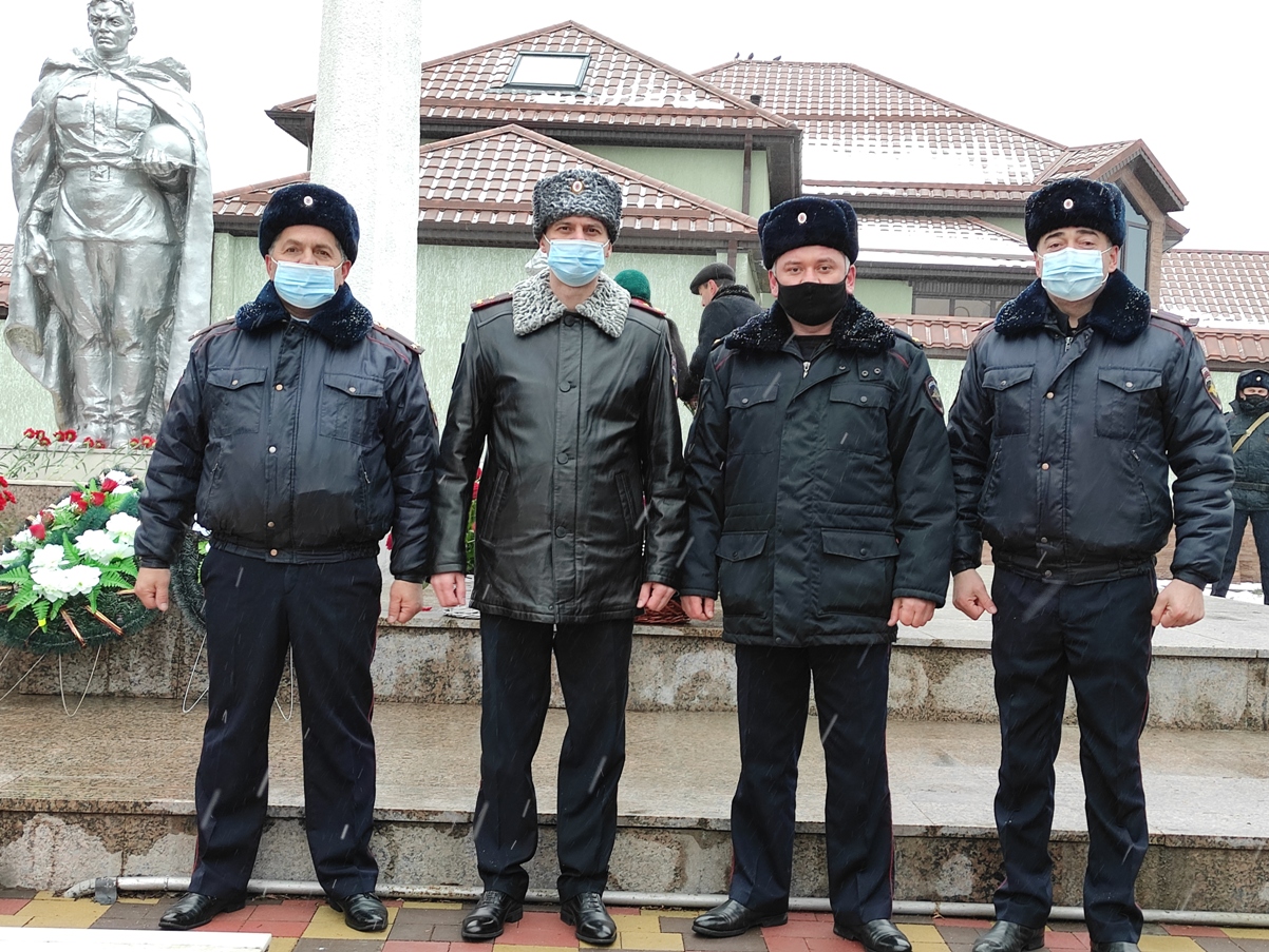 Полицейские Чегемского района приняли участие в памятных мероприятиях