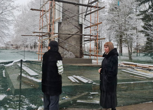 В Майском реставрируют памятник воинам Великой Отечественной