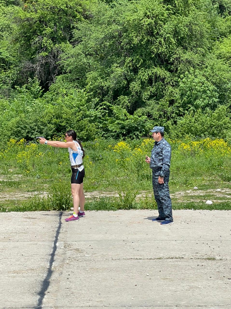 Полицейские Кабардино-Балкарии соревновались по летнему биатлону