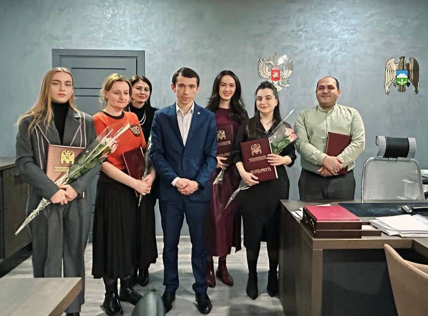 За активное сотрудничество и профессионализм