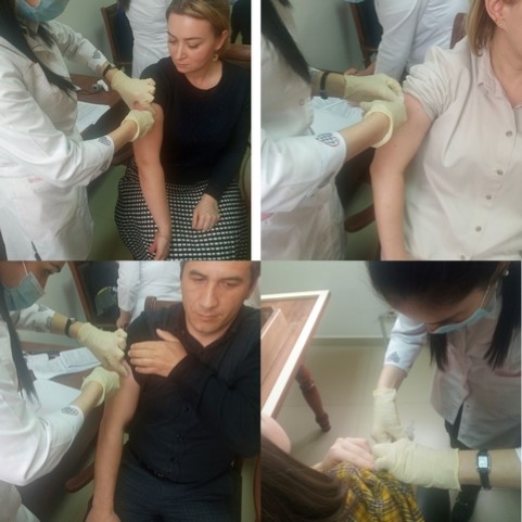 Сотрудники администрации Баксанского района прошли вакцинацию на рабочем месте