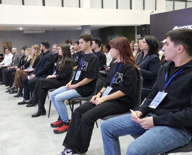 В КБР проходит международный молодежный форум 