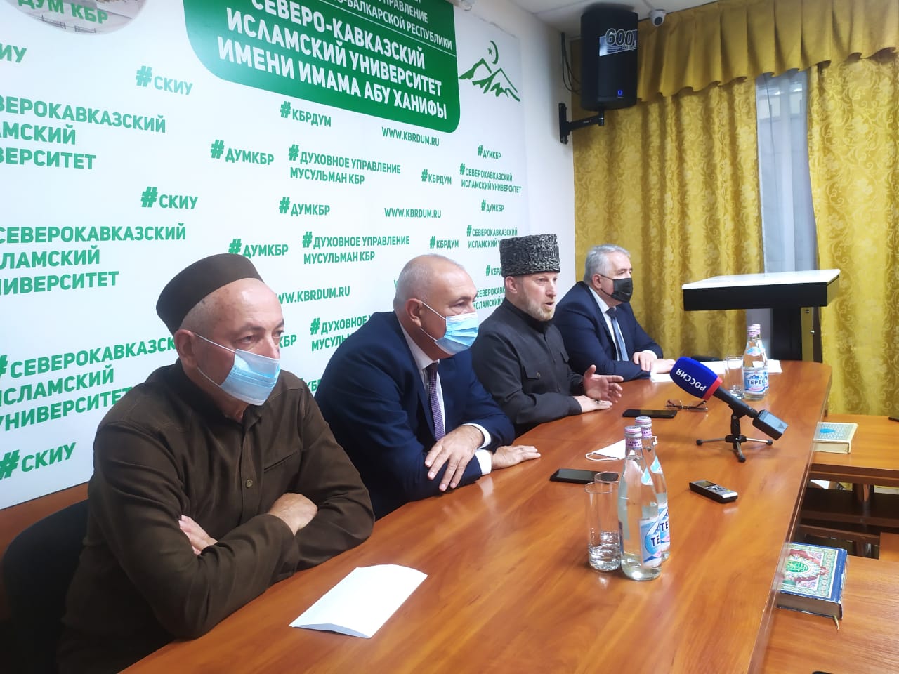 В Исламском университете вспомнили о трагических событиях 2005 года