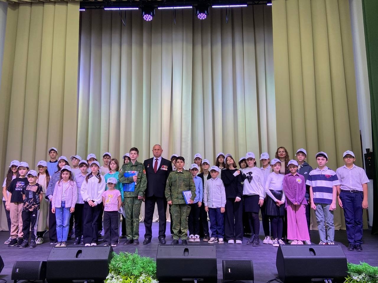 В Нальчике наградили победителей конкурса рисунков