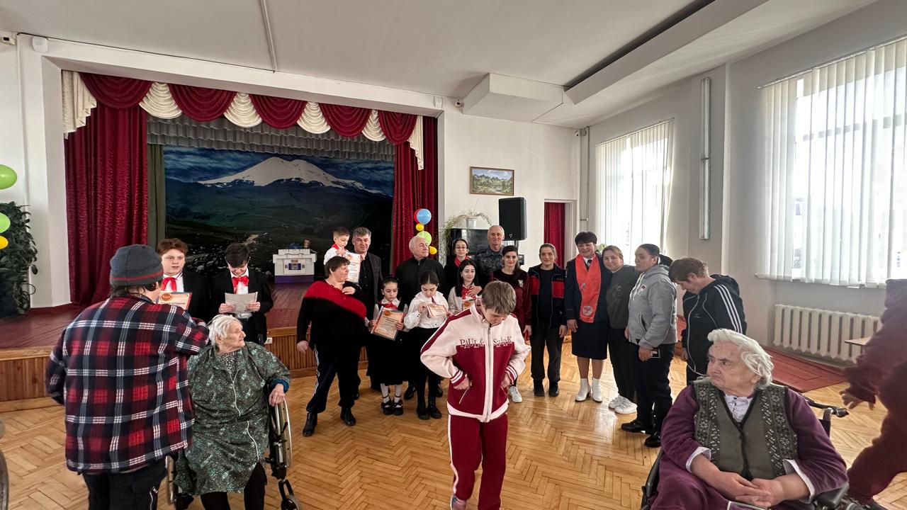 В Доме-интернате для престарелых людей и инвалидов состоялся героико-патриотический концерт