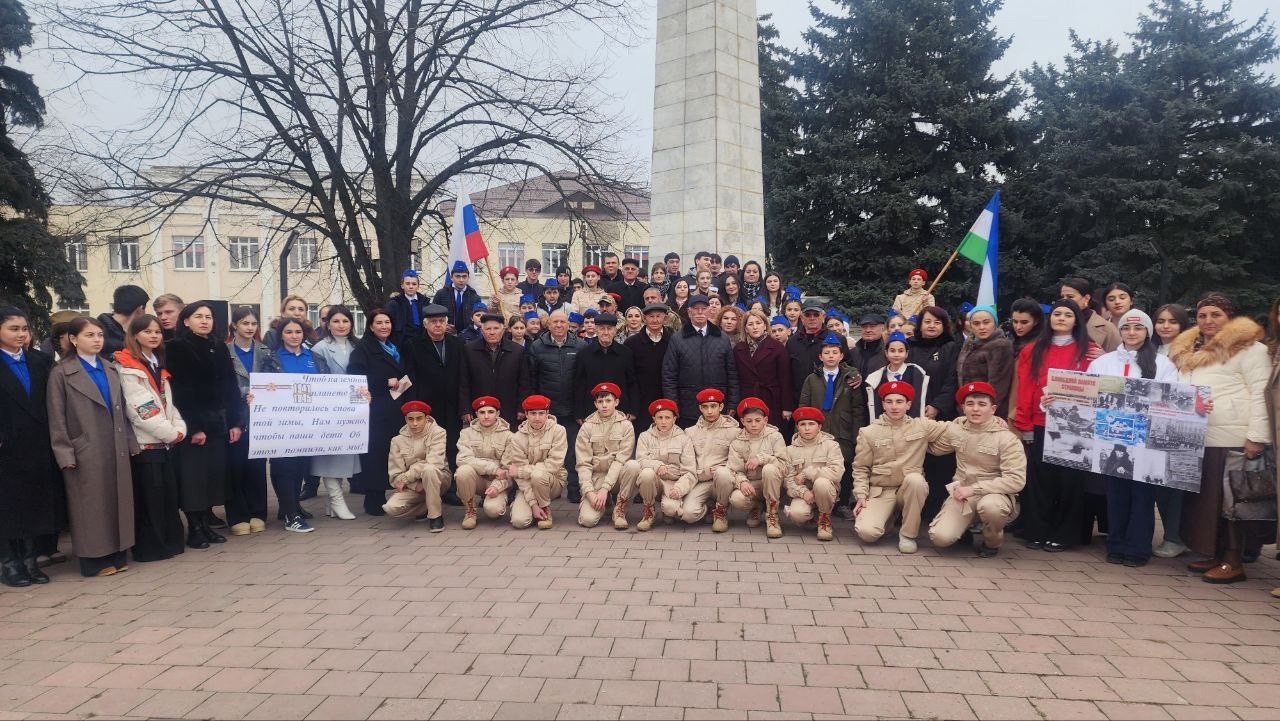 В Баксане провели акцию "Блокадный хлеб"