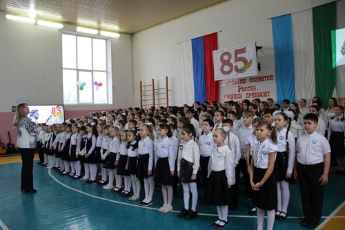 Школа  в Прохладном широко отпраздновала юбилей.