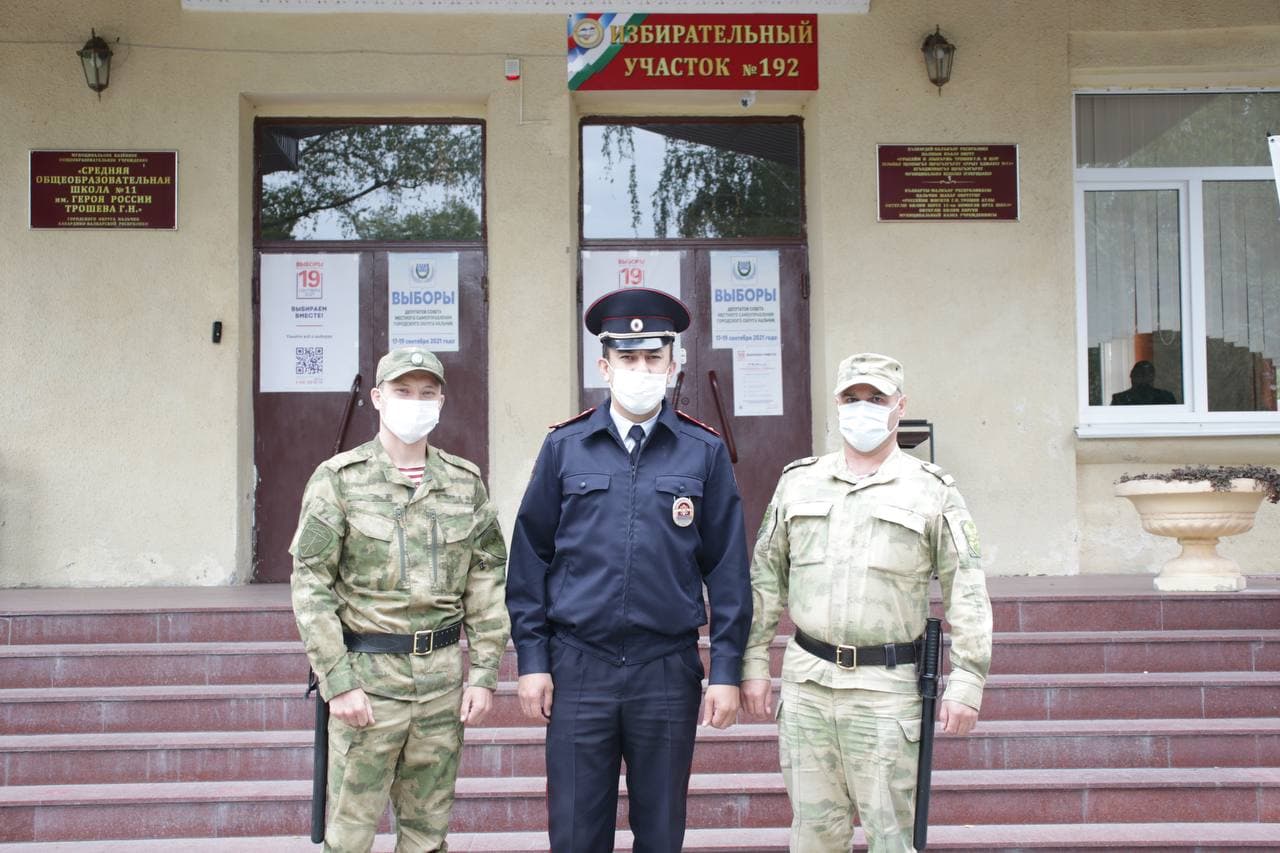В Кабардино-Балкарии охрану общественного порядка в период проведения выборов обеспечивают более тысячи росгвардейцев.