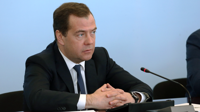 Премьер-министр РФ поручил представить предложения о реконструкции ВПП аэропорта Нальчик
