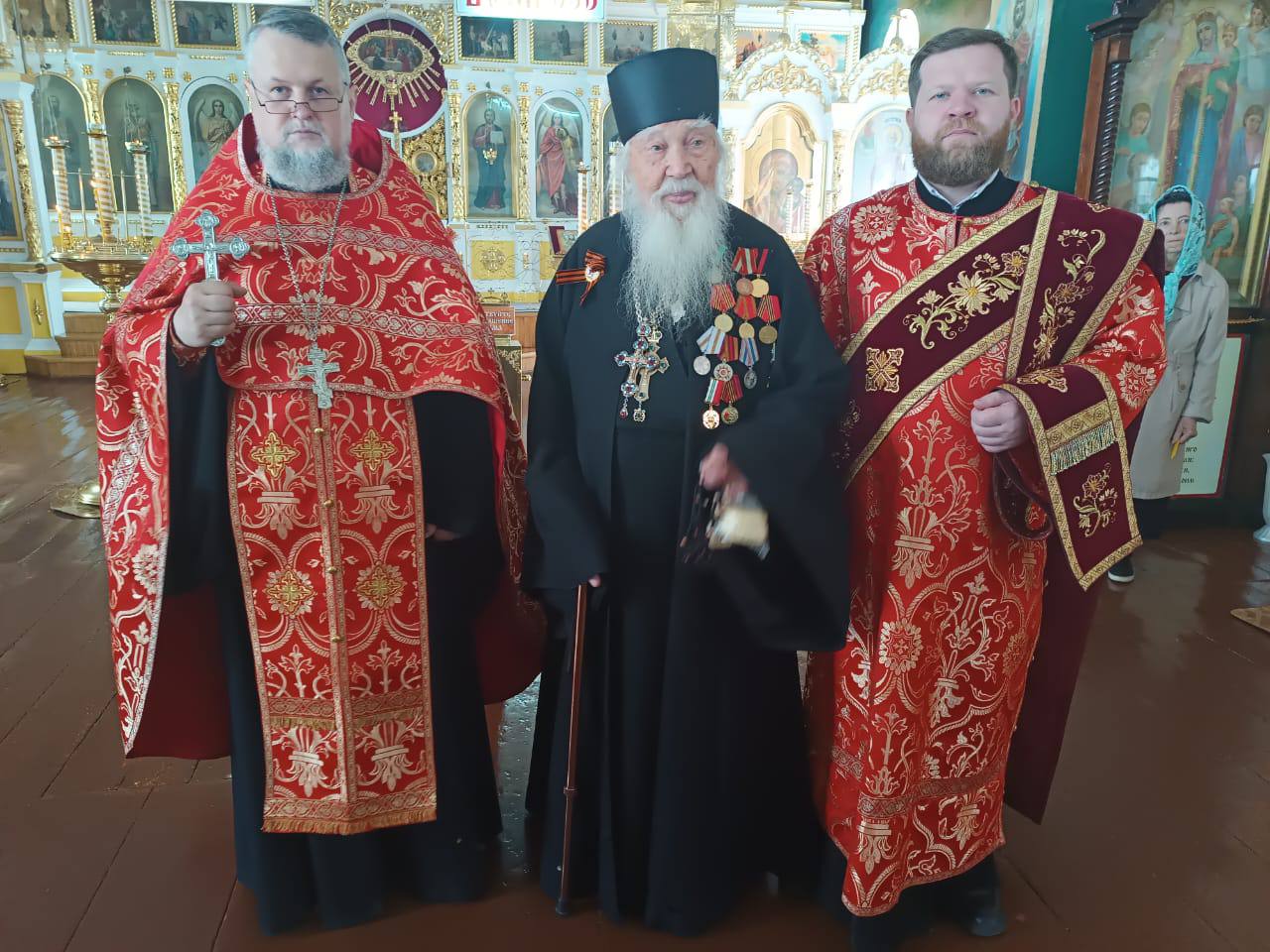 Старейший священник Пятигорской епархии получил поздравление от благочинного
