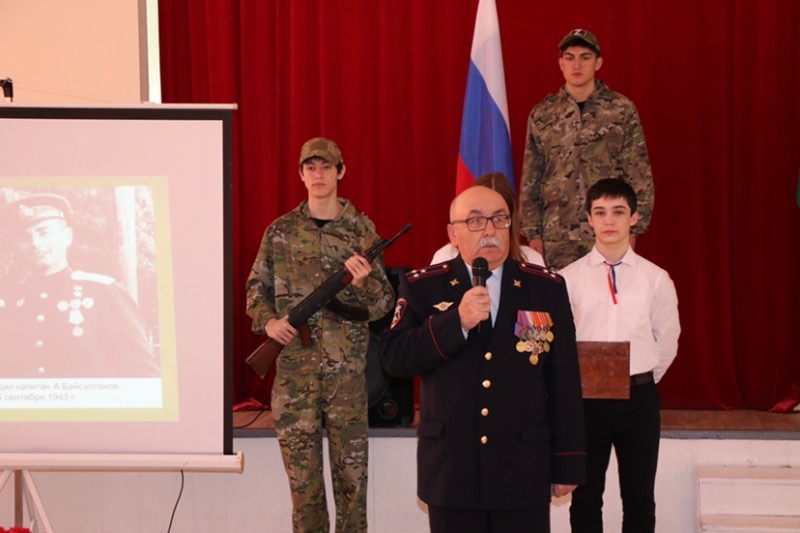 Первоклассников посвятили в ряды юных «байсултановцев»