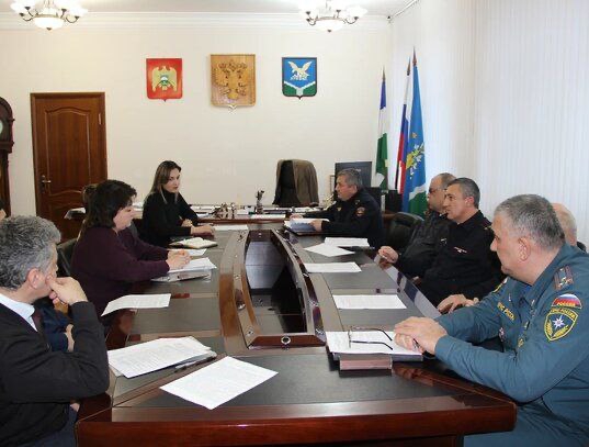 В Прохладненском районе состоялось внеочередное заседание комиссии по делам несовершеннолетних и защите их прав