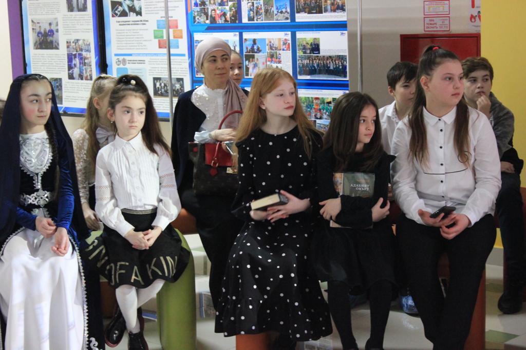 В «Солнечном городе» проходят конкурсы ко Дню родного языка