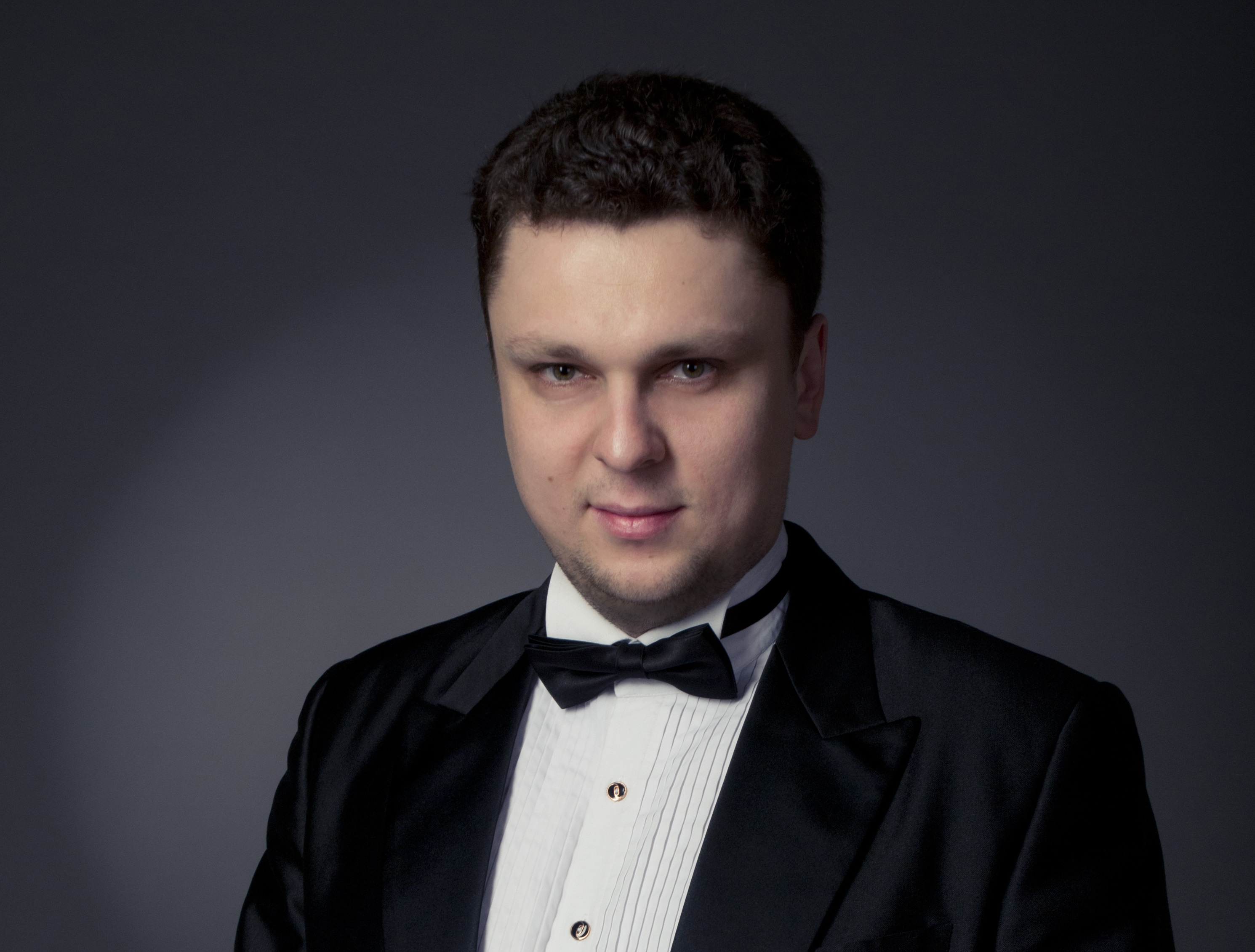 Дирижер Михаил Голиков планирует провести концерт в Нальчике
