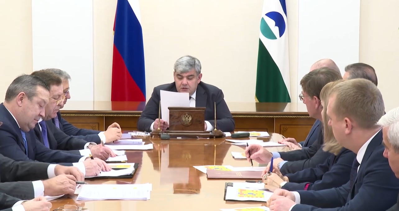 Казбек Коков провел «муниципальный час» с главами районов и городских округов