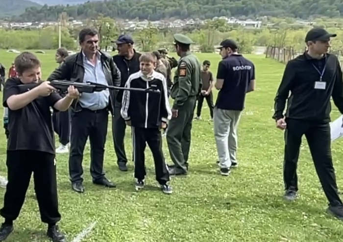 В Черекском районе демонстрировали знания и умения в военном деле