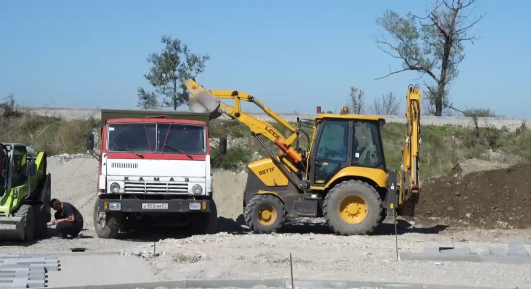 В Чегеме реконструируют пространство возле набережной