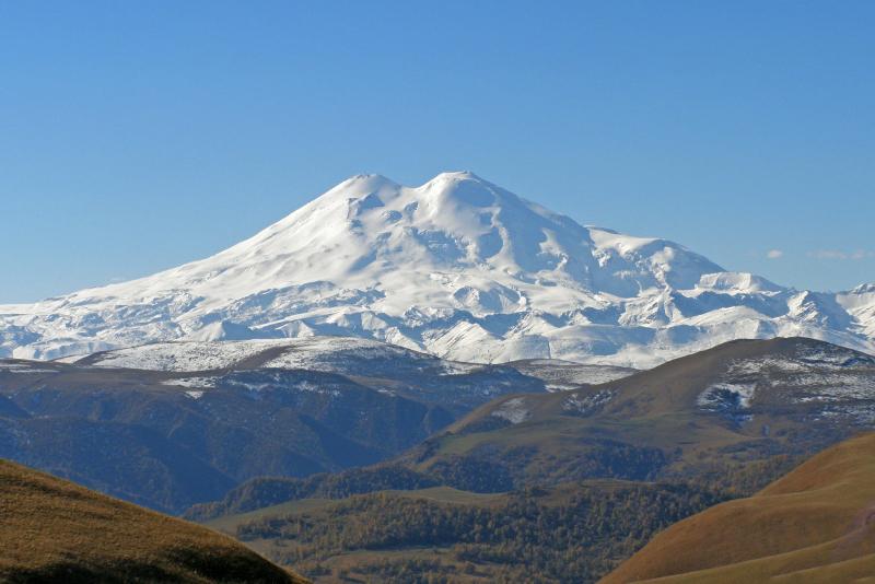 Эльбрус вошел в ТОП-5 самых популярных горнолыжных курортов 2022-2023 года среди россиян