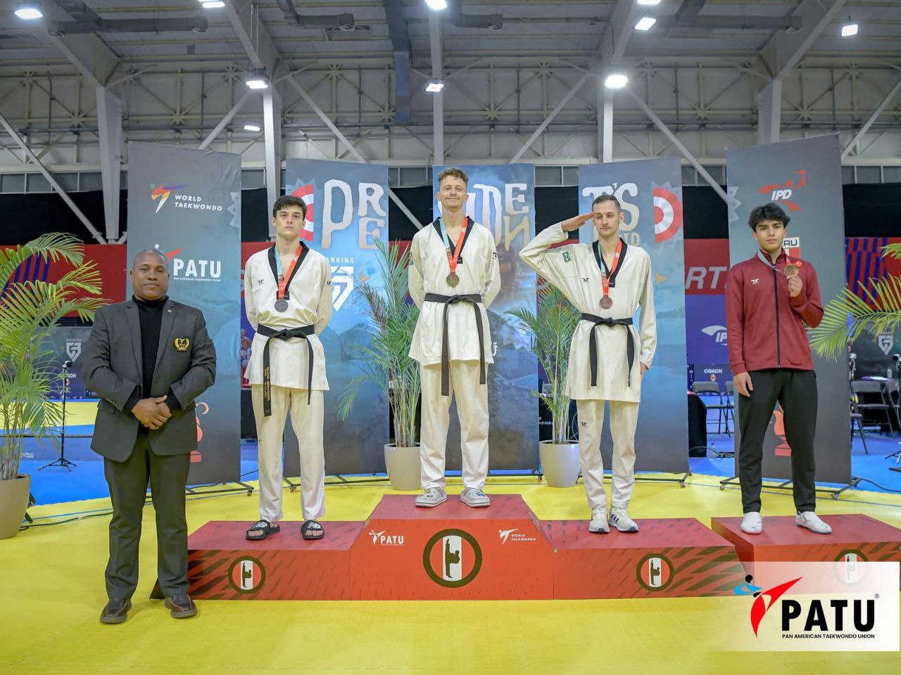 Тхэквондист Идар Багов взял серебро на международном турнире в Перу