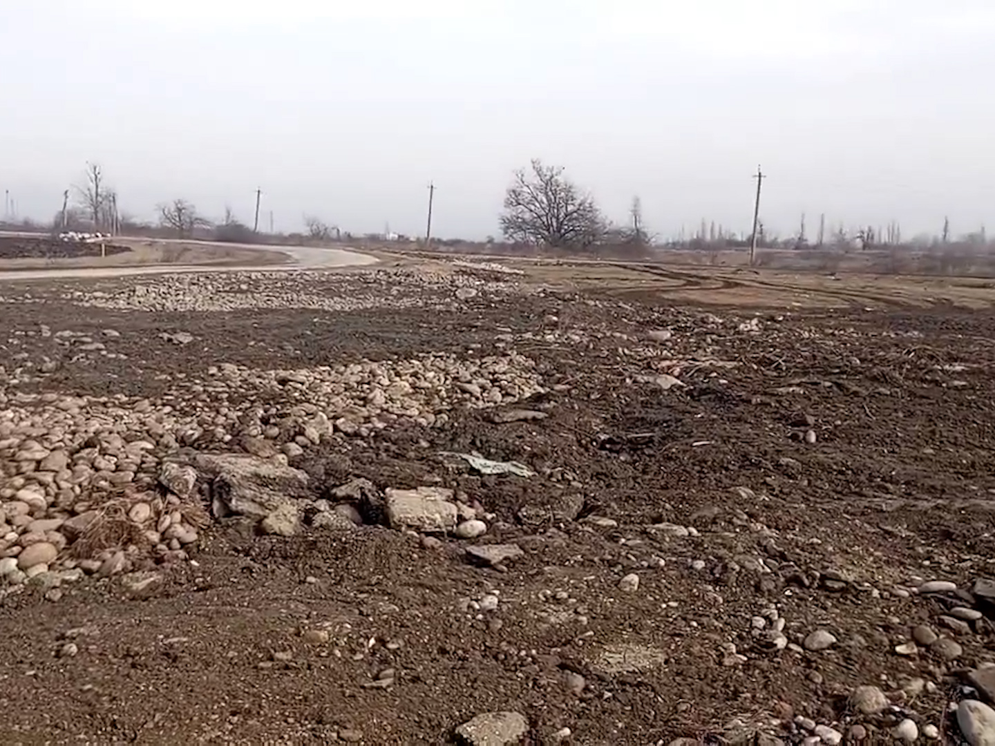 На объездной дороге Чегем – Яникой ликвидировали несанкционированную свалку