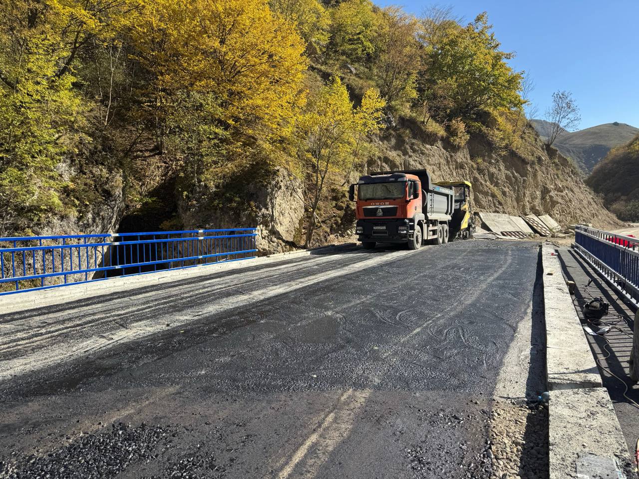 В Кабардино-Балкарии продолжается масштабная реконструкция мостов на автодороге Чегем-2 — Булунгу