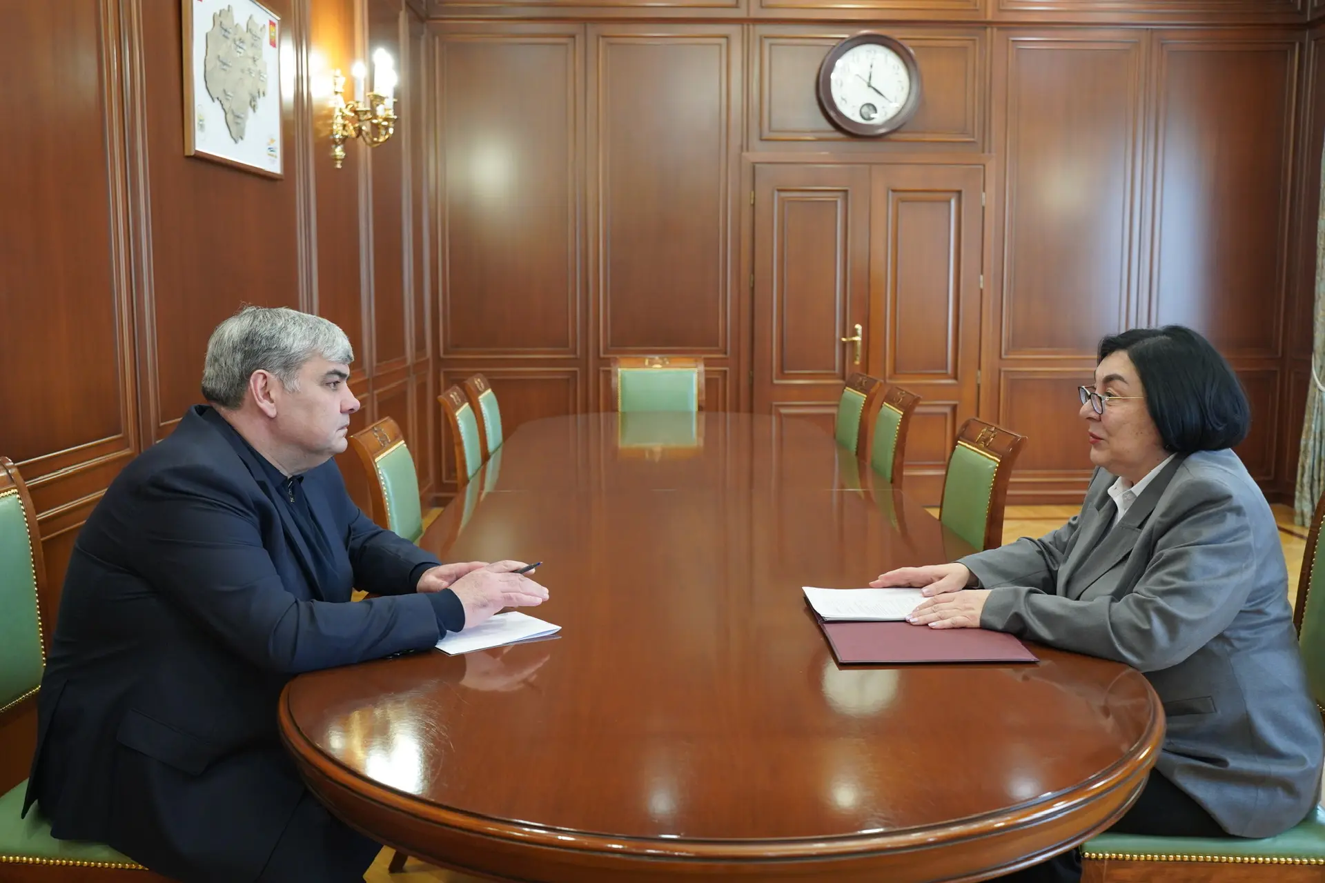 Казбек Коков встретился с председателем Контрольно-счетной палаты КБР