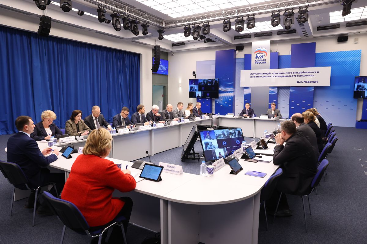 Образовательная Стратегия до 2040 года предлагает меры поддержки учителей и снижения нагрузки для учащихся