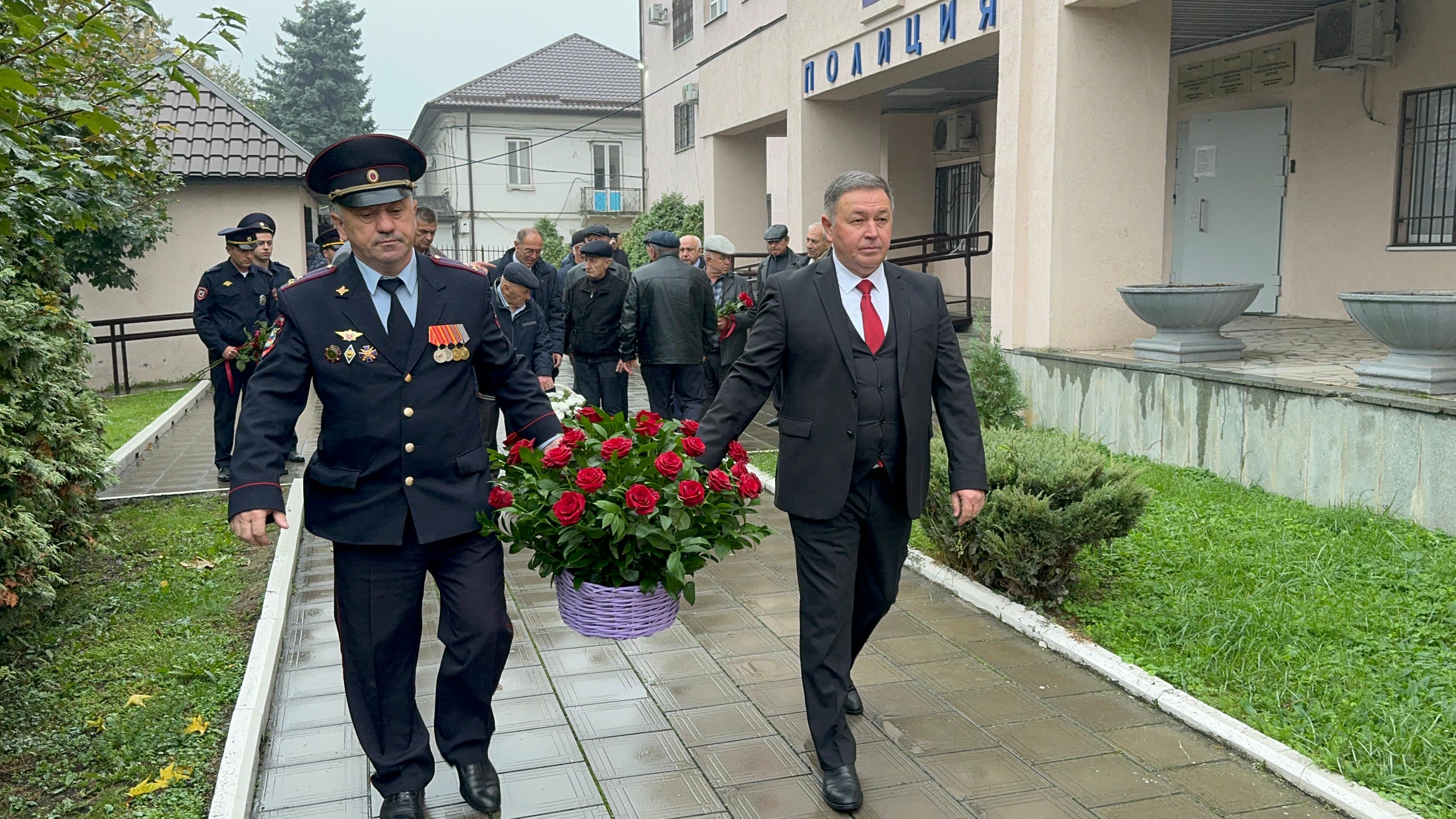 В Баксане почтили память погибших сотрудников правоохранительных органов