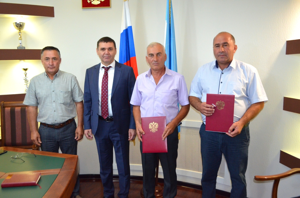 В Баксанском районе отметили лучших аграриев