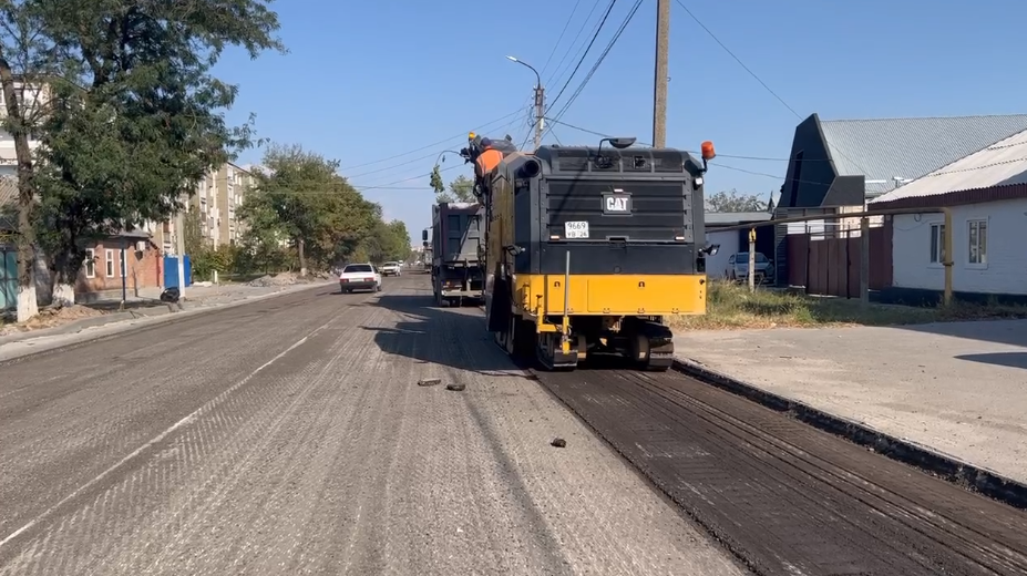 Продолжается ремонт улицы Свободы в Прохладном  
