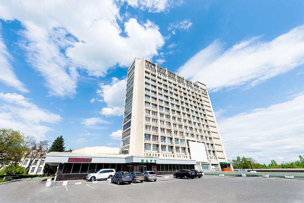 В Нальчике открылась межрегиональная промышленная выставка