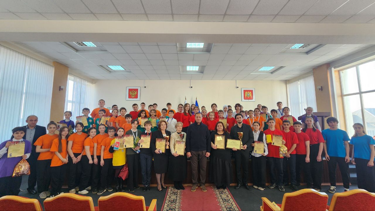 В шахматном турнире в Баксане приняли участие 6457 школьников