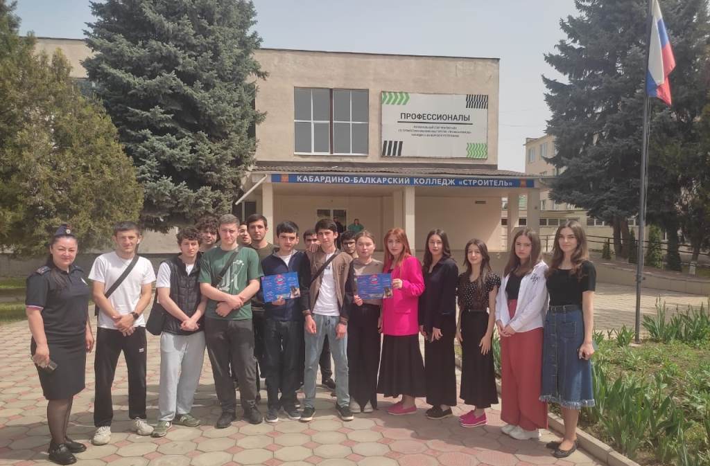 Сотрудники полиции напоминают гражданам о правилах финансовой безопасности