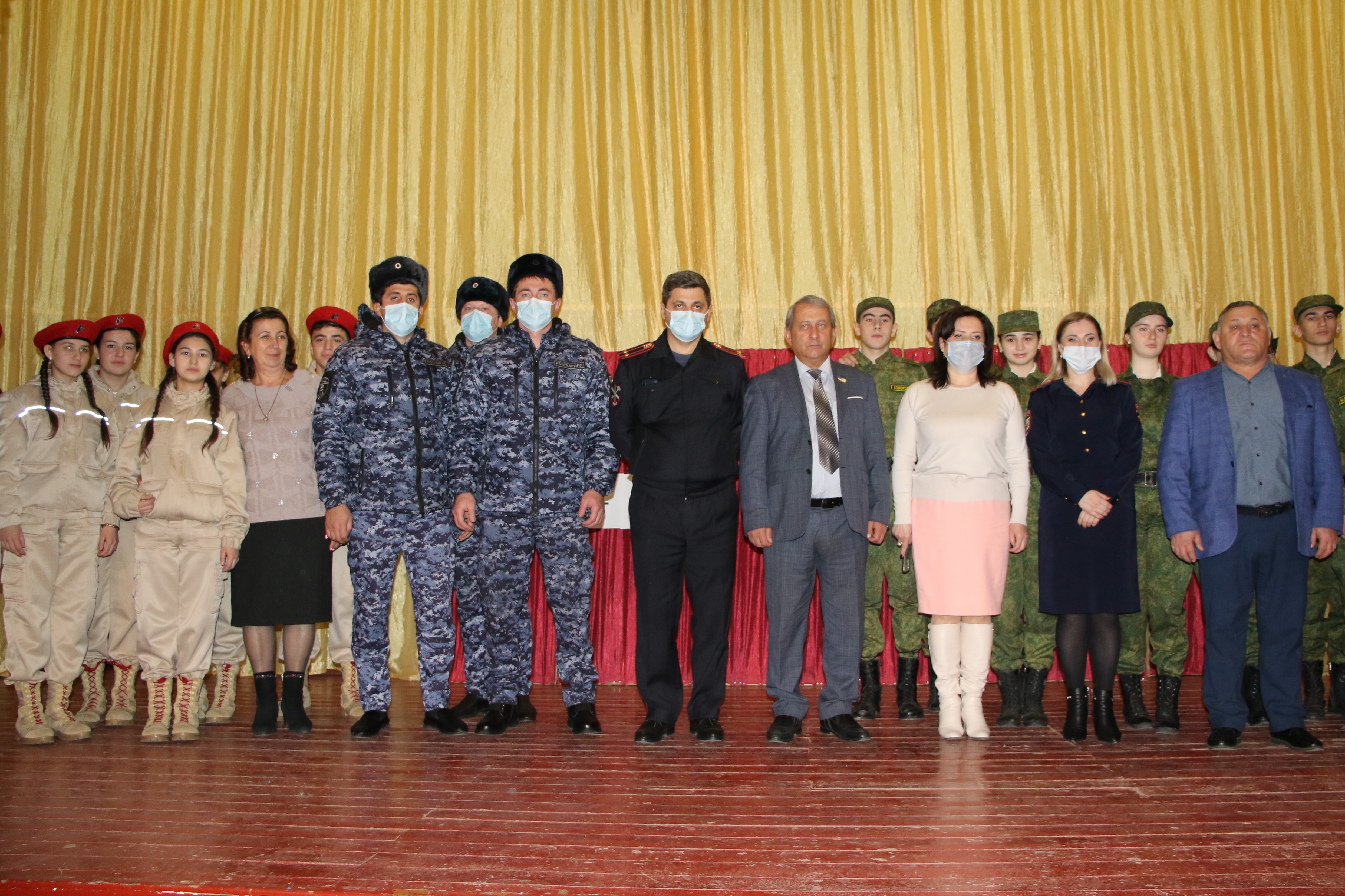 Росгвардейцы Кабардино-Балкарии приняли участие в тематическом мероприятии ко Дню Героев Отечества