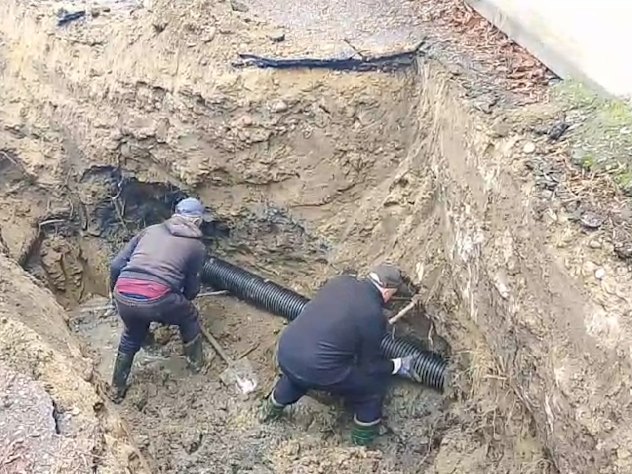 В Нарткале устранили прорыв водопровода на улице Кабардинской  