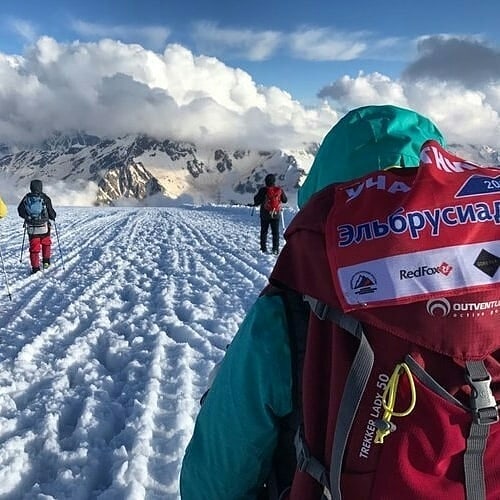 Знамя Победы на Эльбрусе