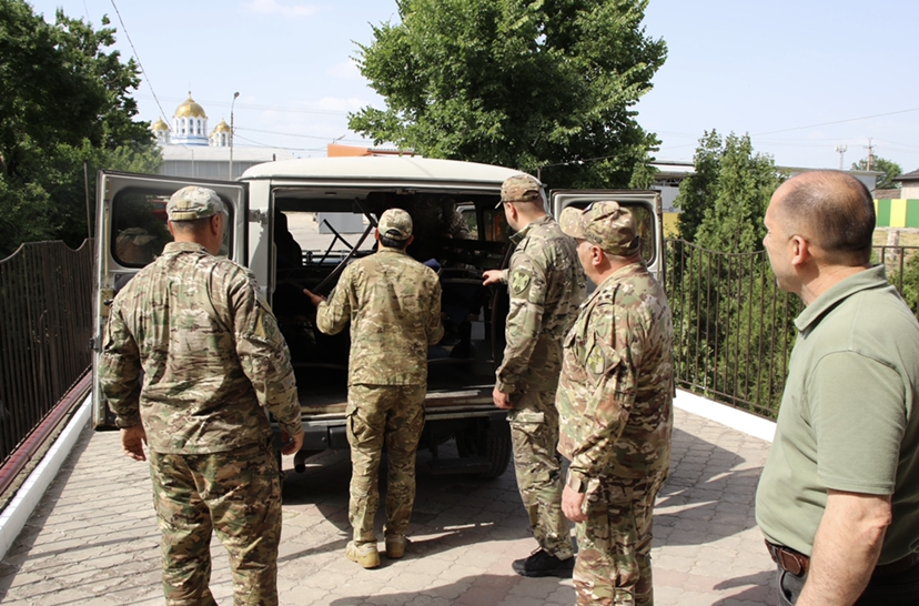 Росгвардейцы посетили воспитанников подшефного детского дома в Прохладном