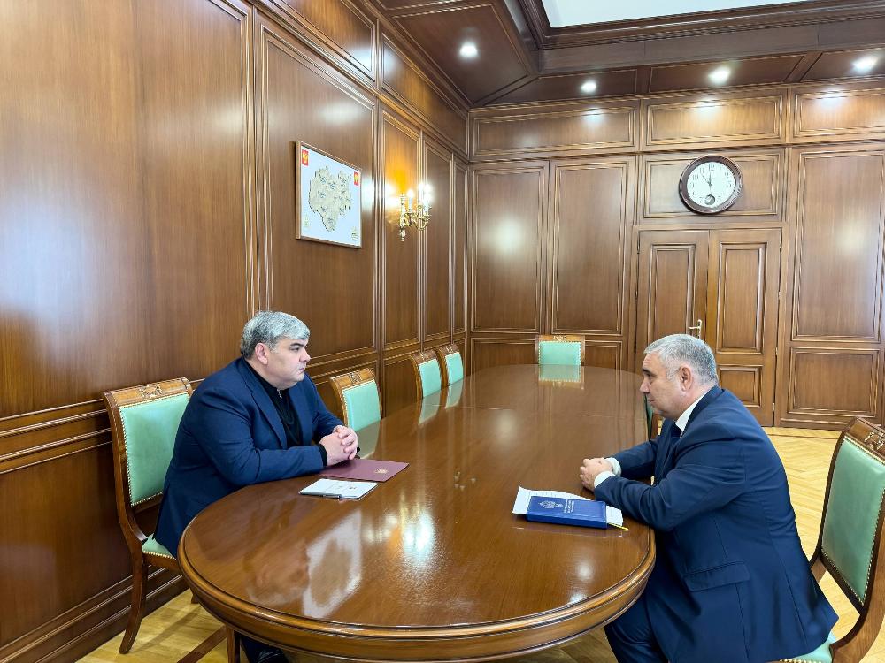 Казбек Коков встретился с руководителем территориального органа Росздравнадзора