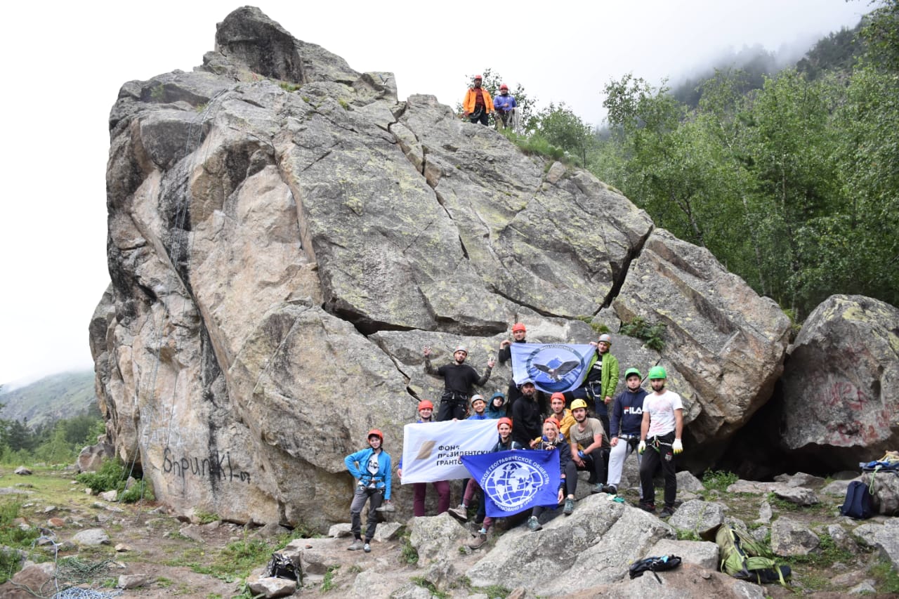 В альплагере Шхельда пройдет курс начальной альпинистской подготовки