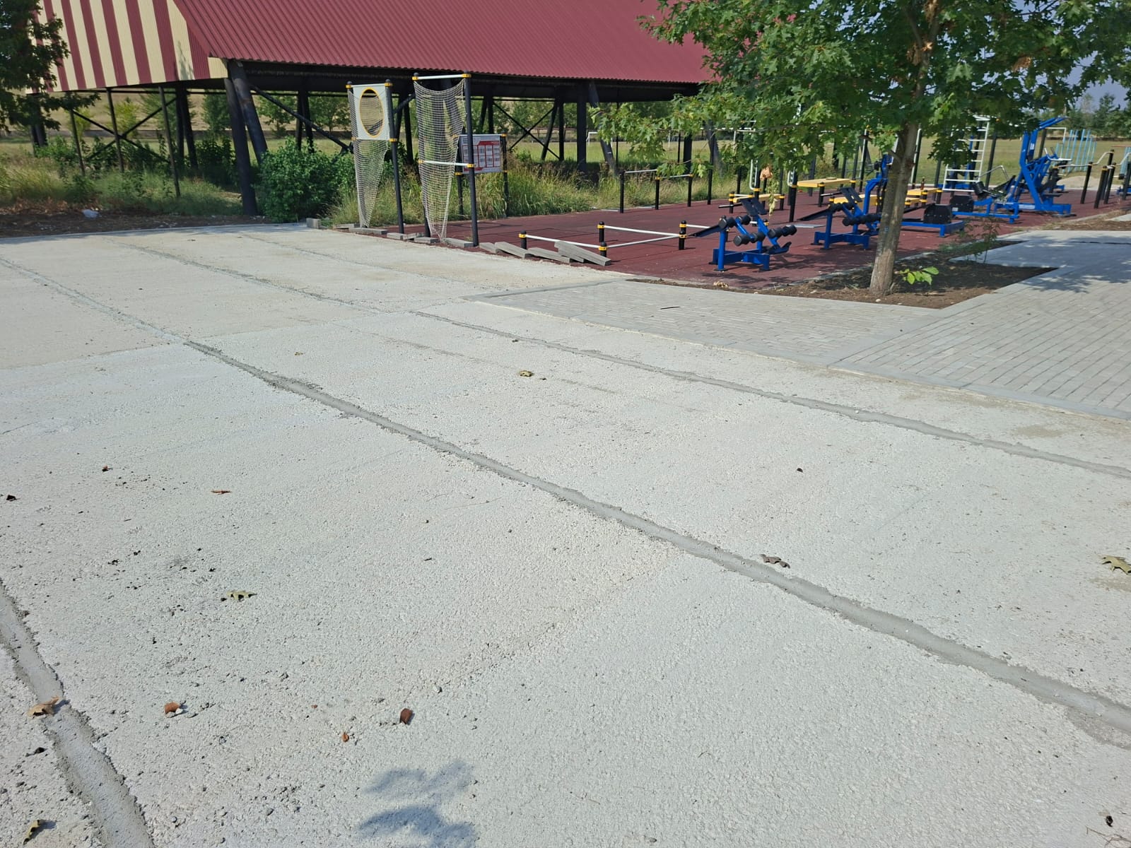 В Аргудане продолжается строительство игровой площадки