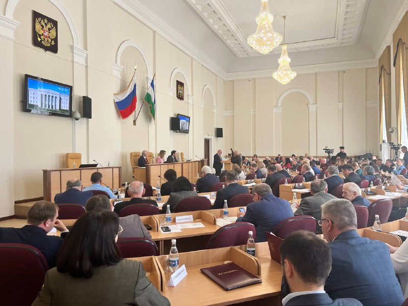 В Нальчике состоялось пленарное заседание Парламента КБР
