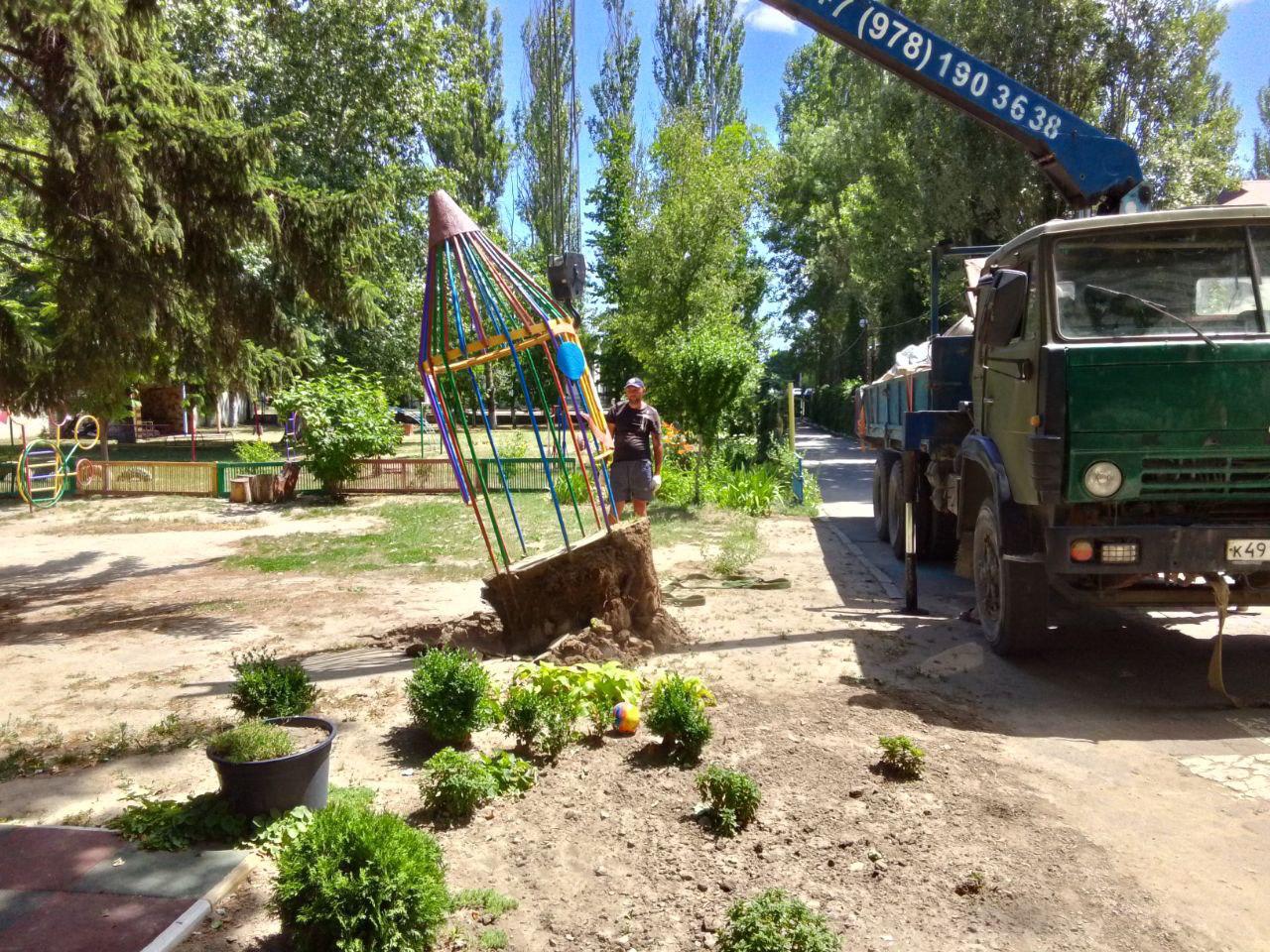 В Скадовском районе обустраивают детскую площадку