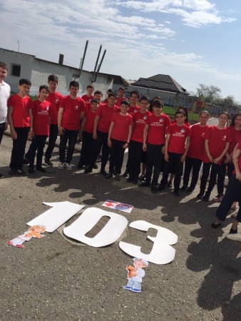 Волонтеры баксанской школы - одни из лучших в стране