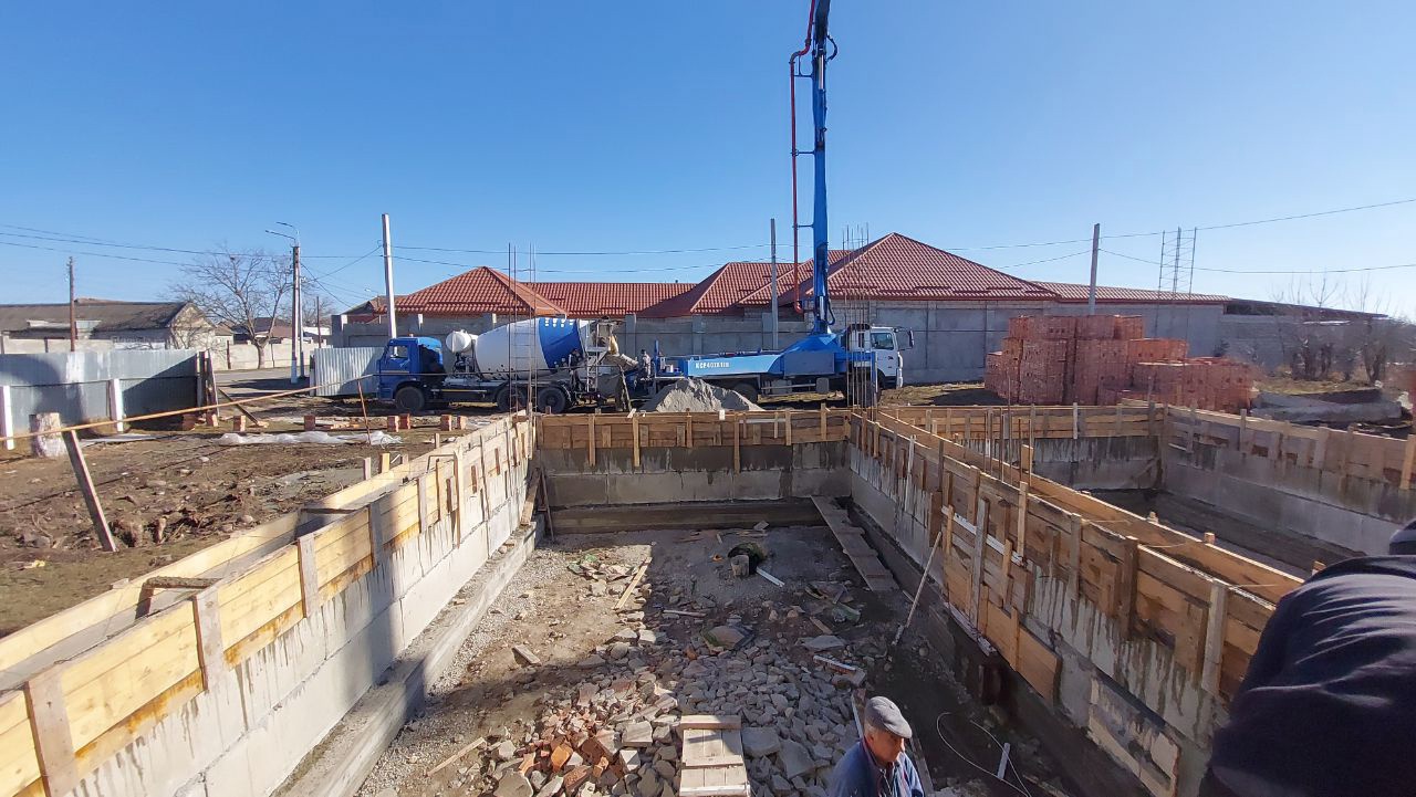 В селе Дыгулыбгей начался ремонт поликлиники