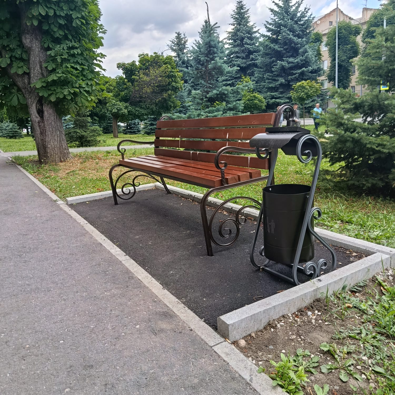 В Нальчике облагородили территорию возле шахматного клуба 